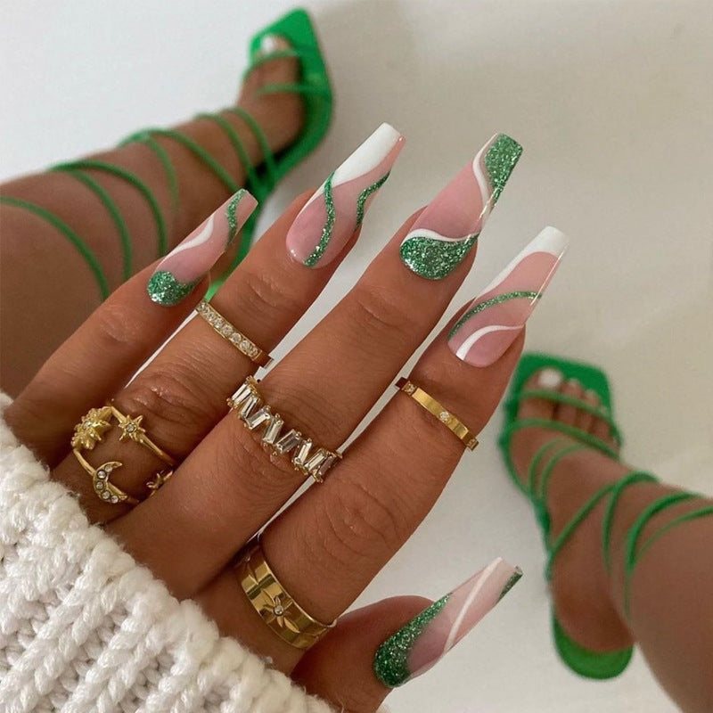 Glamorous Glittery Stiletto Press-On Nails Bowlift