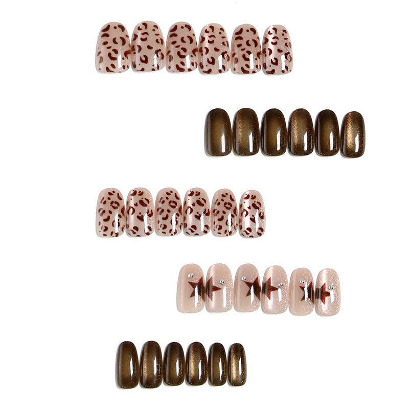 Glamorous artificial nails Bowlift