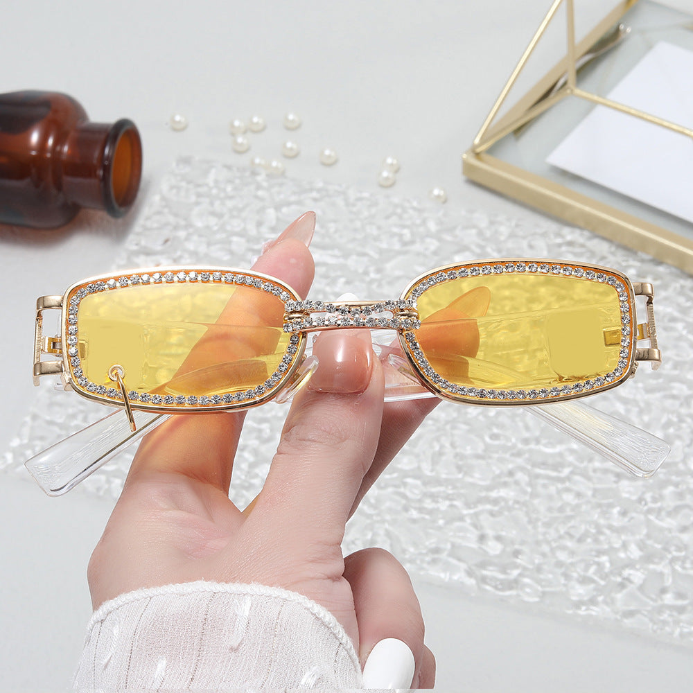 Women's stylish sunglasses with sparkling crystal frame Bowlift