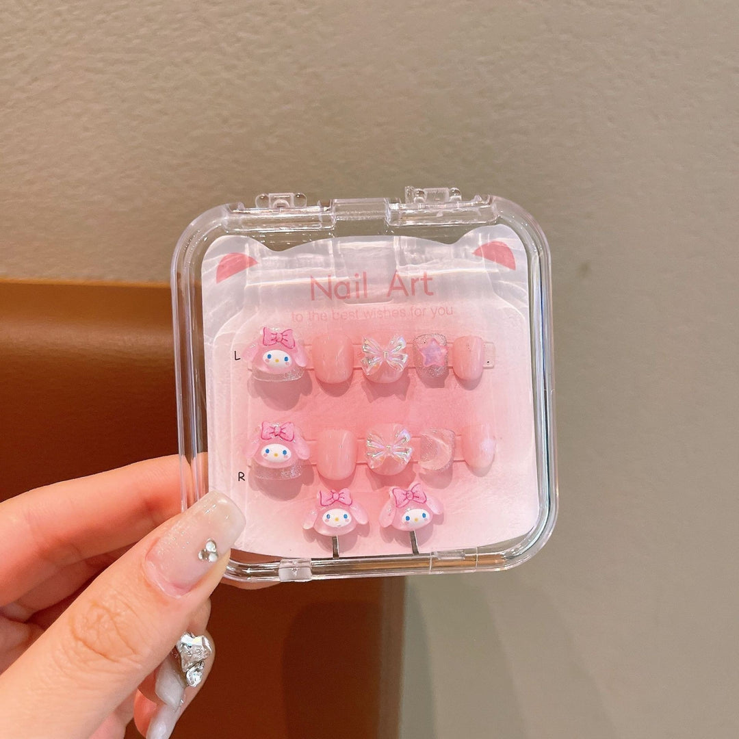 Artificial nails with sweet character design Bowlift