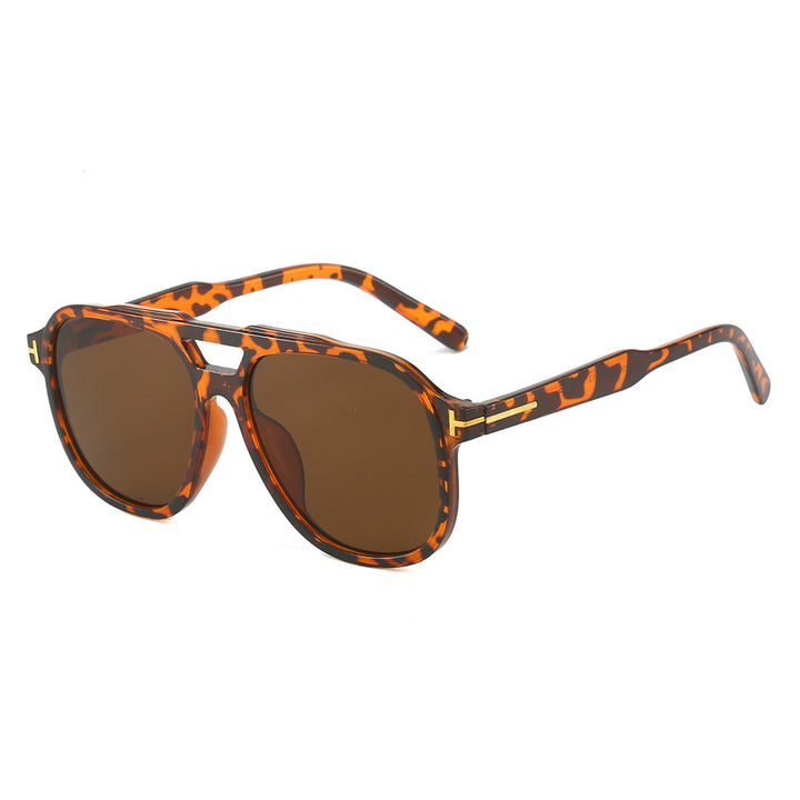 Retro-Inspired Oversized Sunglasses Bowlift
