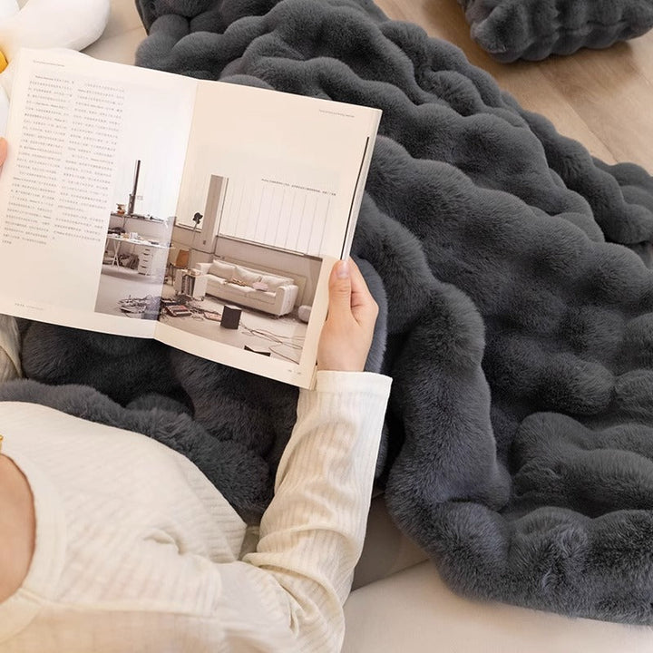 SofaGuard Luxe - Stylish Protective Cover for Sofas Bowlift