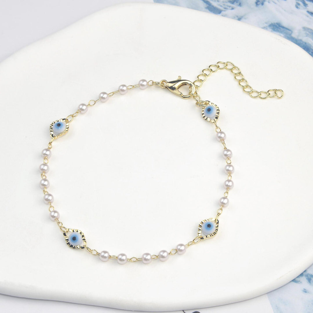 Elegant Beaded Necklace Bowlift