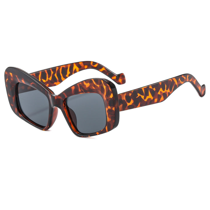 Ladies Fashion Sunglasses in Vintage Style Bowlift