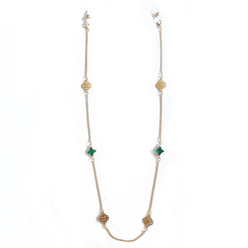 Elegant Necklace with Sparkling Green Stones Bowlift