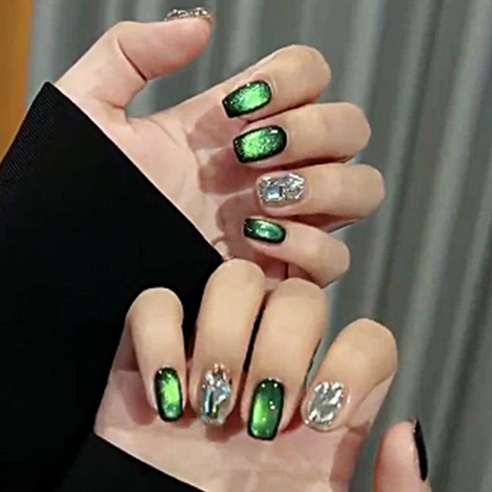 Glamorous nail extensions with creative glitter design Bowlift