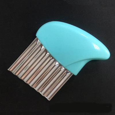 Practical dough cutter with ergonomic handle Bowlift