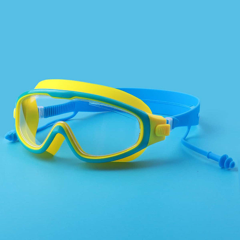 Swim mask with extended field of vision and child-friendly design Bowlift