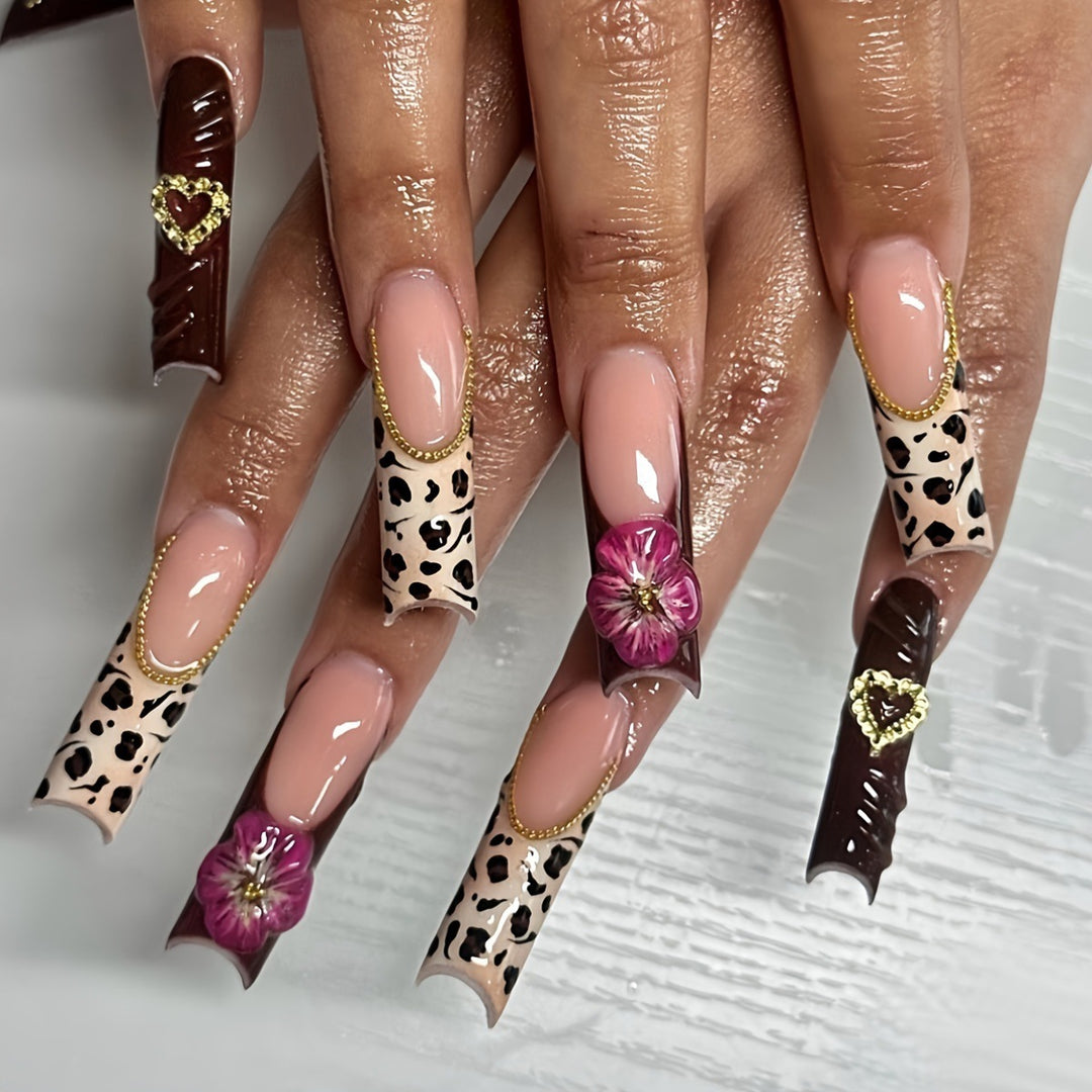 Decorative Artistic Press-On Nails Bowlift