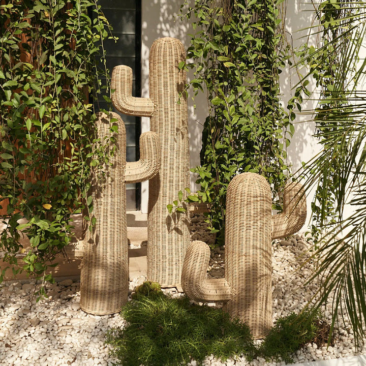 Decorative basket in the shape of a cactus Bowlift