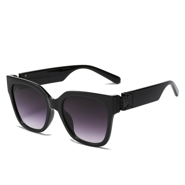 Women's elegant oversized sunglasses with luxurious metal accent Bowlift