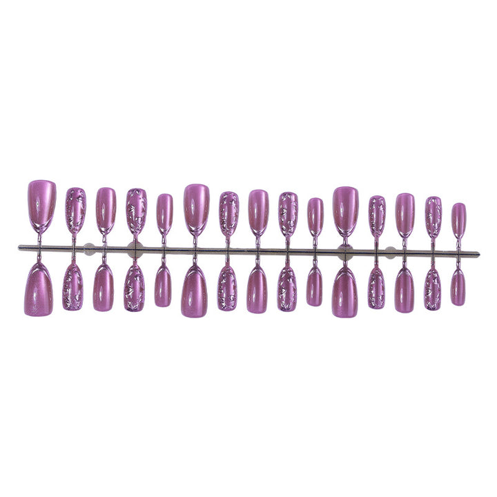 Decorative Press-On Nail Set with Elegant Foil Accents Bowlift