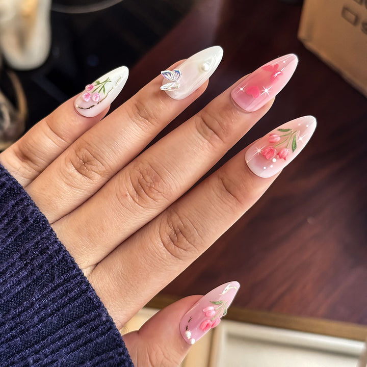 Floral-Embellished Press-On Nail Collection Bowlift