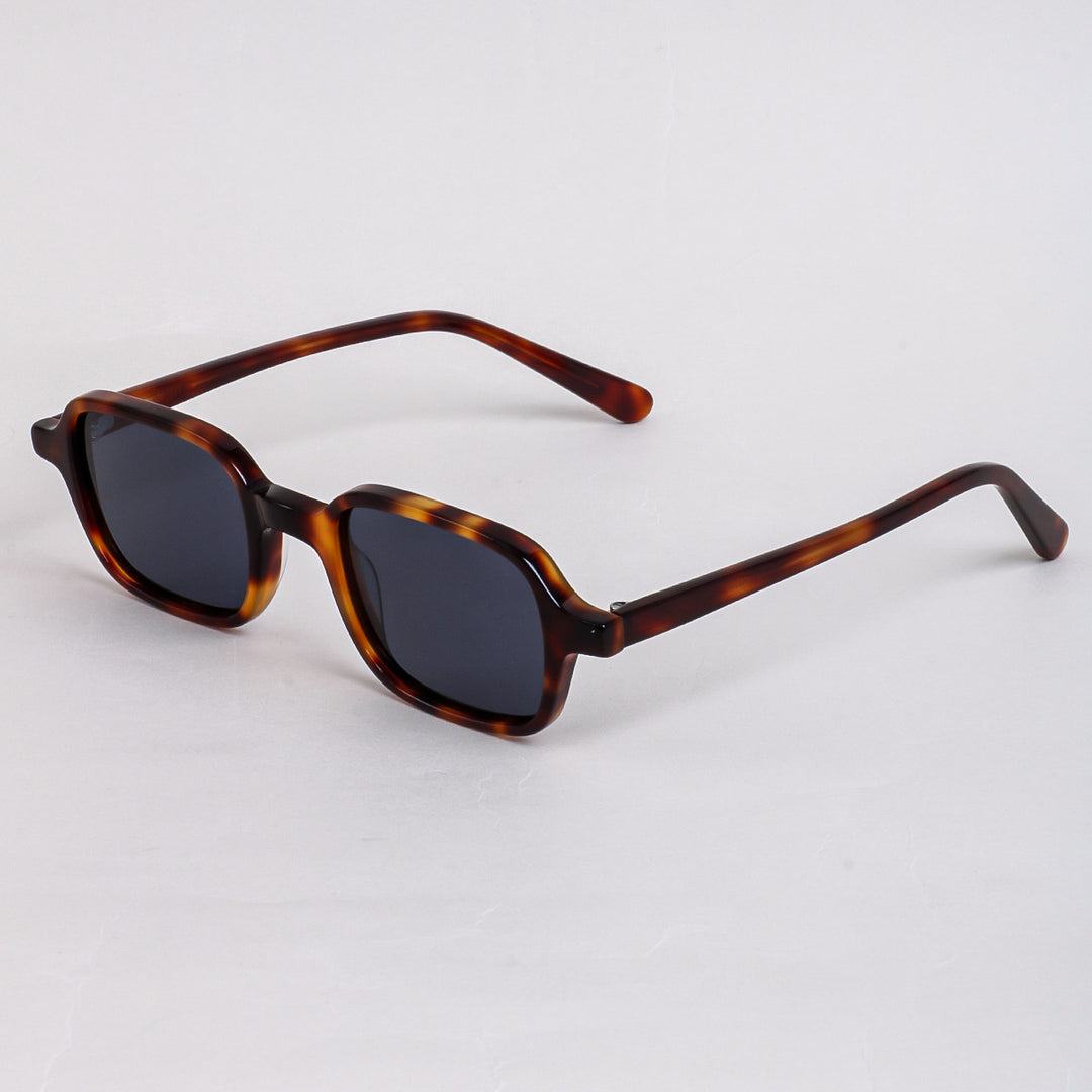 Women's fashionable sunglasses in a unique, contemporary design Bowlift