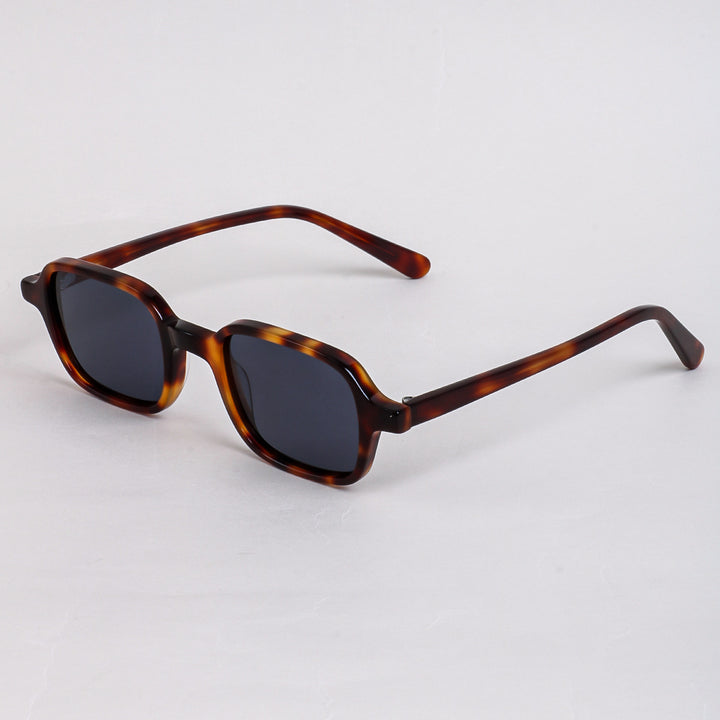 Women's fashionable sunglasses in a unique, contemporary design Bowlift