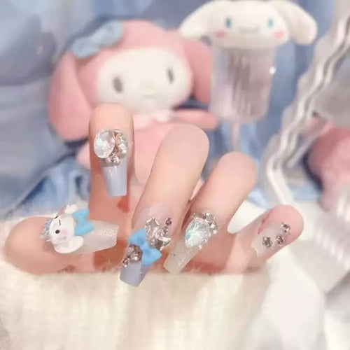 Creative artificial nails with 3D design and glitter accents Bowlift