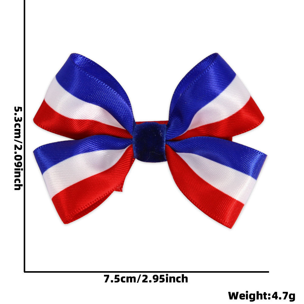 Ladies small pleated hair bow made of grosgrain ribbon with medium knot and mini alligator clip Bowlift