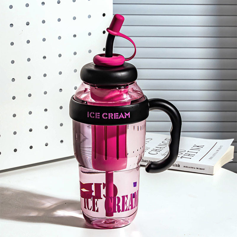 Ladies drinking container with practical straw Bowlift