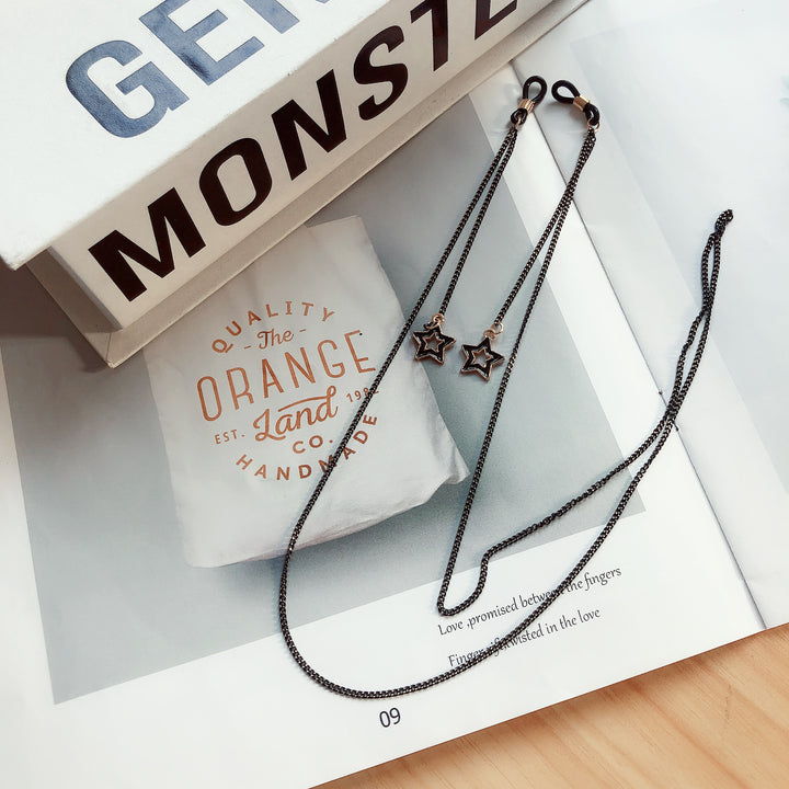 Playful Charm Eyewear Chain Bowlift