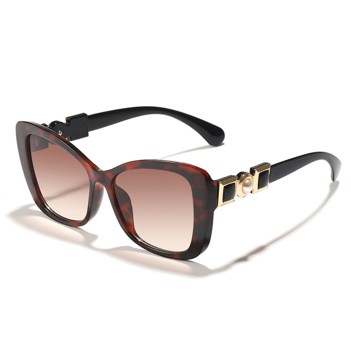 Women Cat-Eye Sunglasses with Elegant Metal Decoration Bowlift