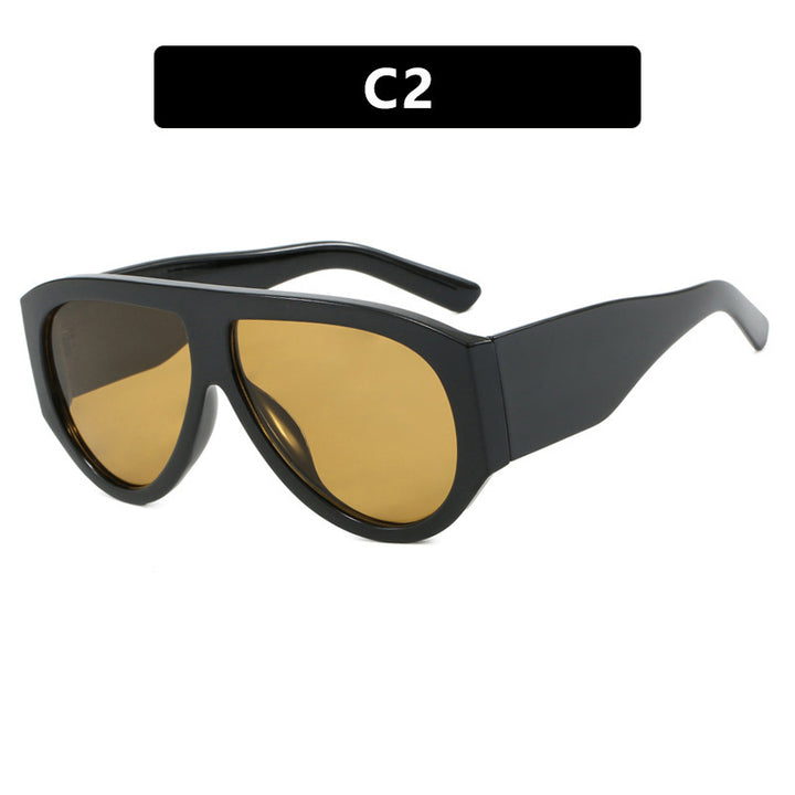Women extravagant oversized sunglasses with angled frame Bowlift