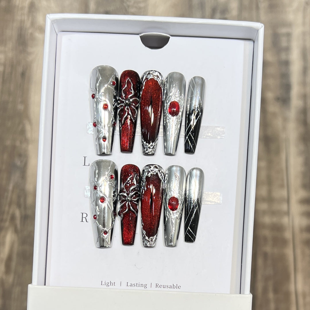 Decorative Press-On Nail Art Set with Chic Metallic Accents Bowlift