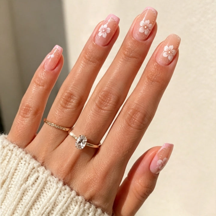 Artistic Nail Tips Bowlift