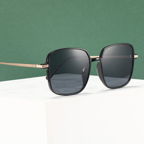 Women's square designer glasses with delicate metal frame Bowlift