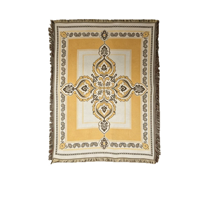 Artistic Frog-Themed Tapestry Throw