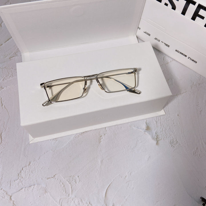 Fashionable sunglasses with rectangular metal frame Bowlift