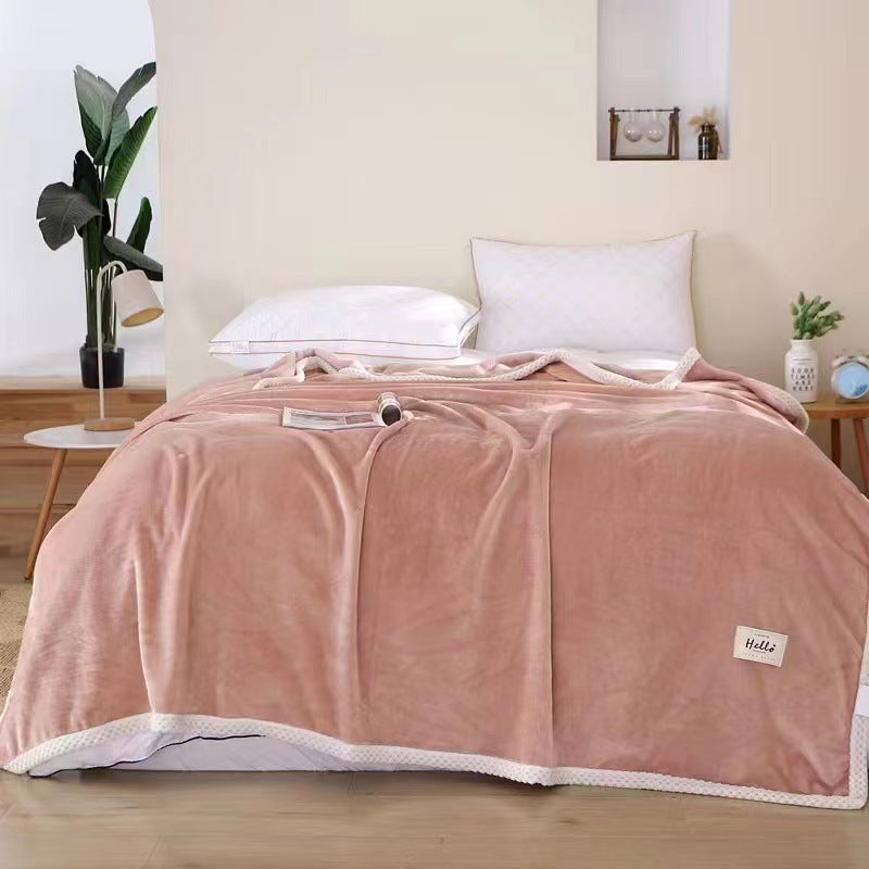 Unisex cuddle blanket with playful cloud design Bowlift