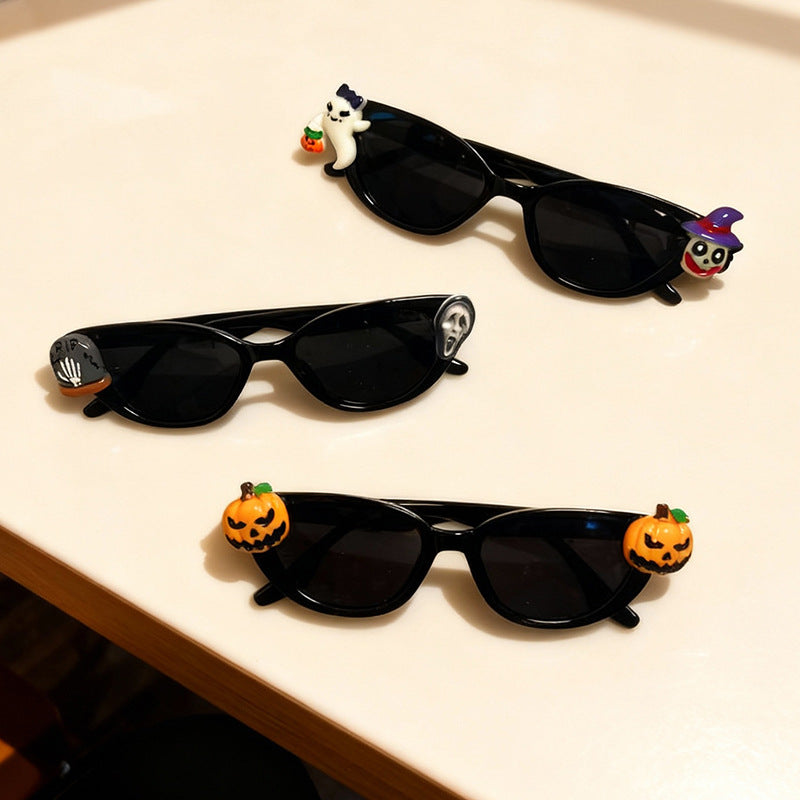 Novelty Cat-Eye Sunglasses Bowlift