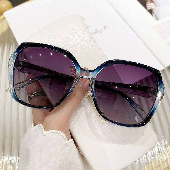 Women's oversized sunglasses in elegant butterfly design Bowlift