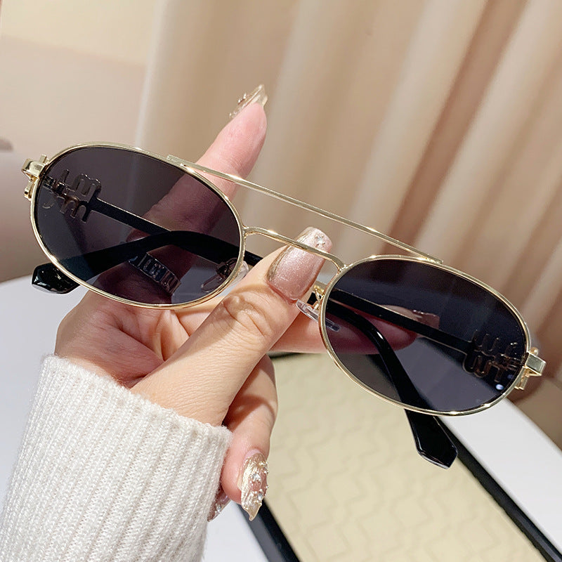 Women’s fashionable glasses with elegant metal frame and unique design Bowlift