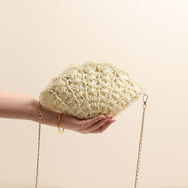 Elegant Clutch Bag in Shell Design Bowlift