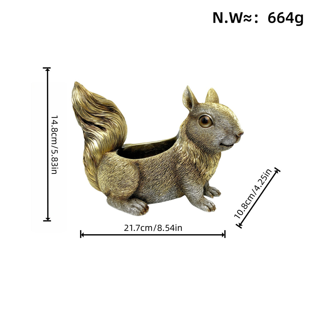 Squirrel-shaped planter Bowlift