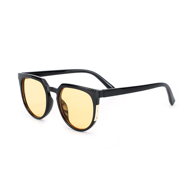 Ladies elegant sunglasses with fashionable frame and UV protection Bowlift
