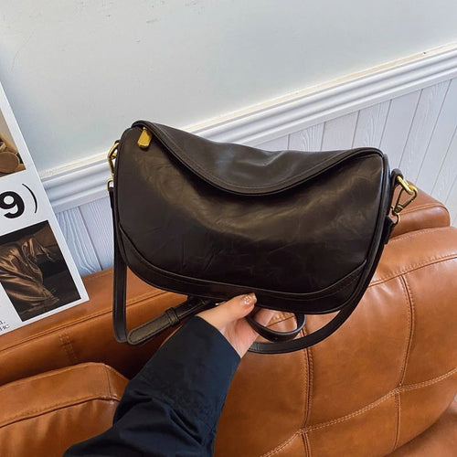 Luxurious Leather Crossbody Bag Bowlift