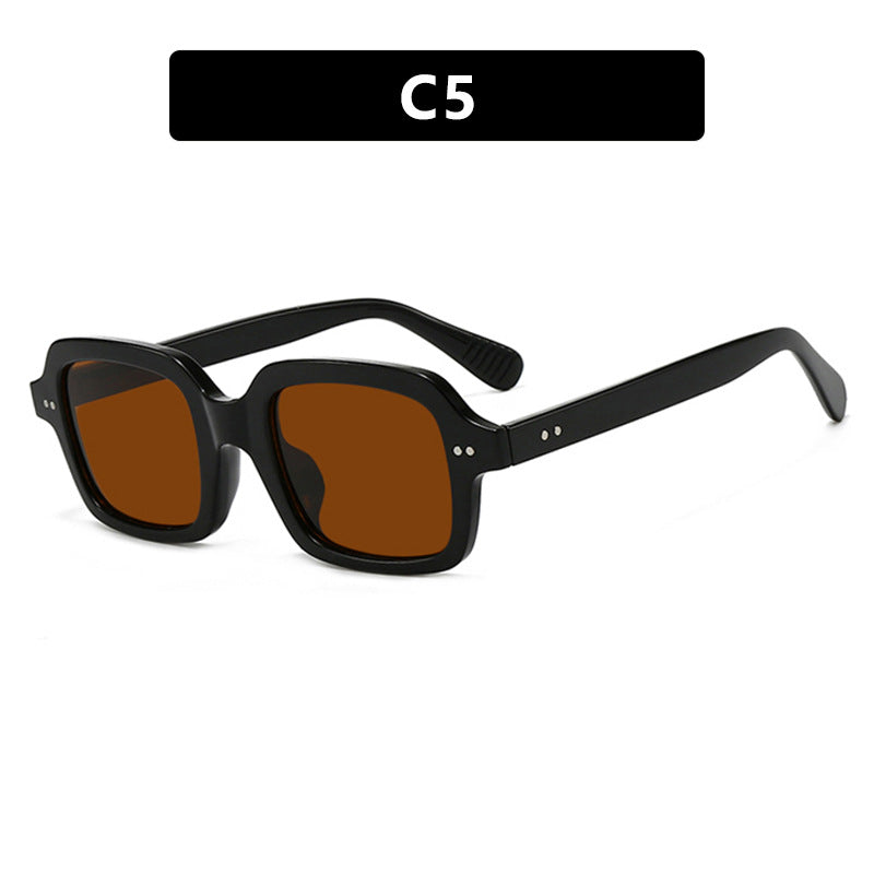 Ladies modern square sunglasses with wide frame and elegant design Bowlift