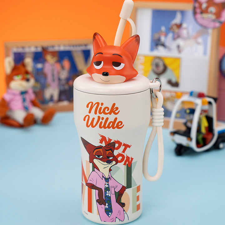Ladies drinking cup with interactive Stitch lid Bowlift