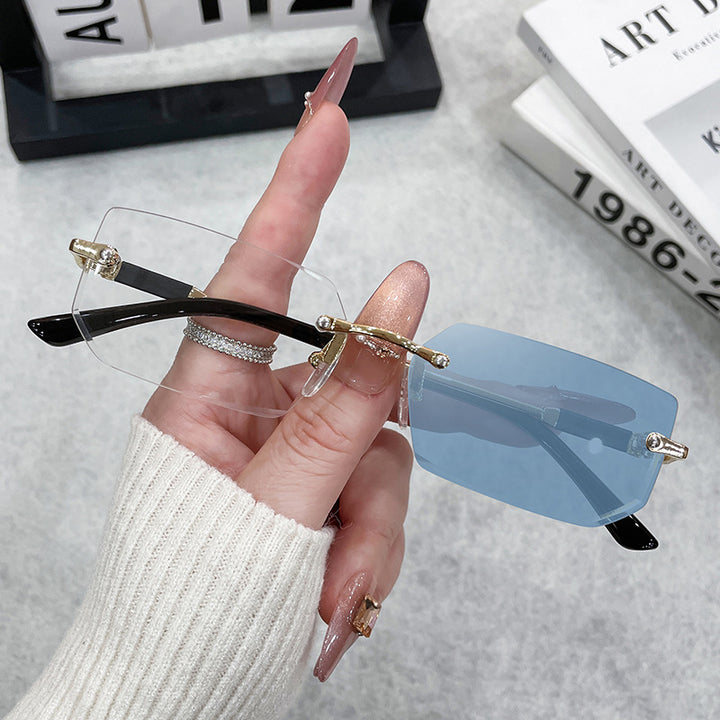Ladies elegant and fashionable sunglasses with transparent frame Bowlift