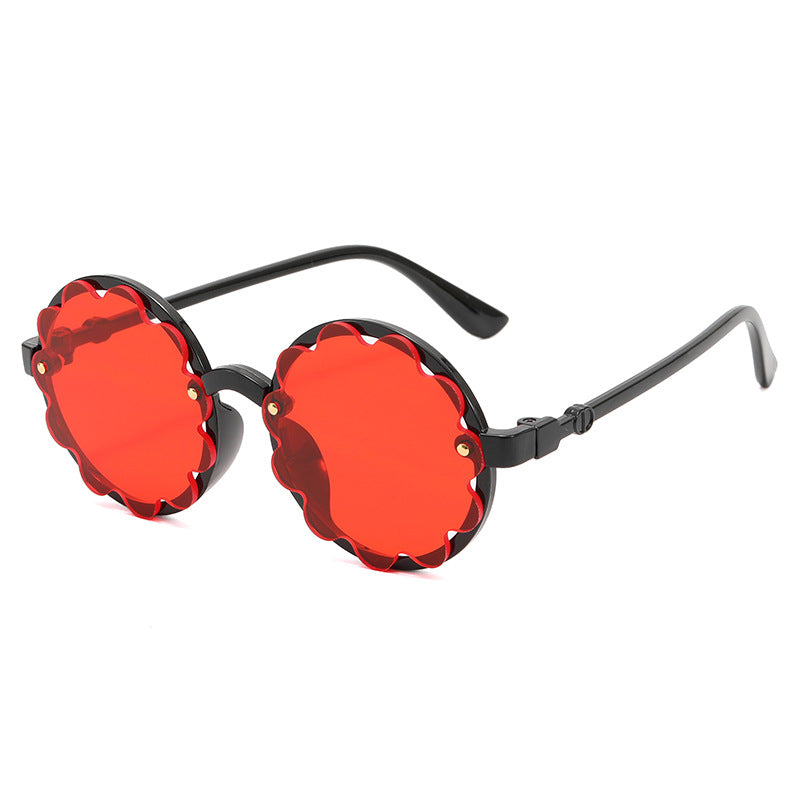 Ladies playful sunglasses with floral design Bowlift