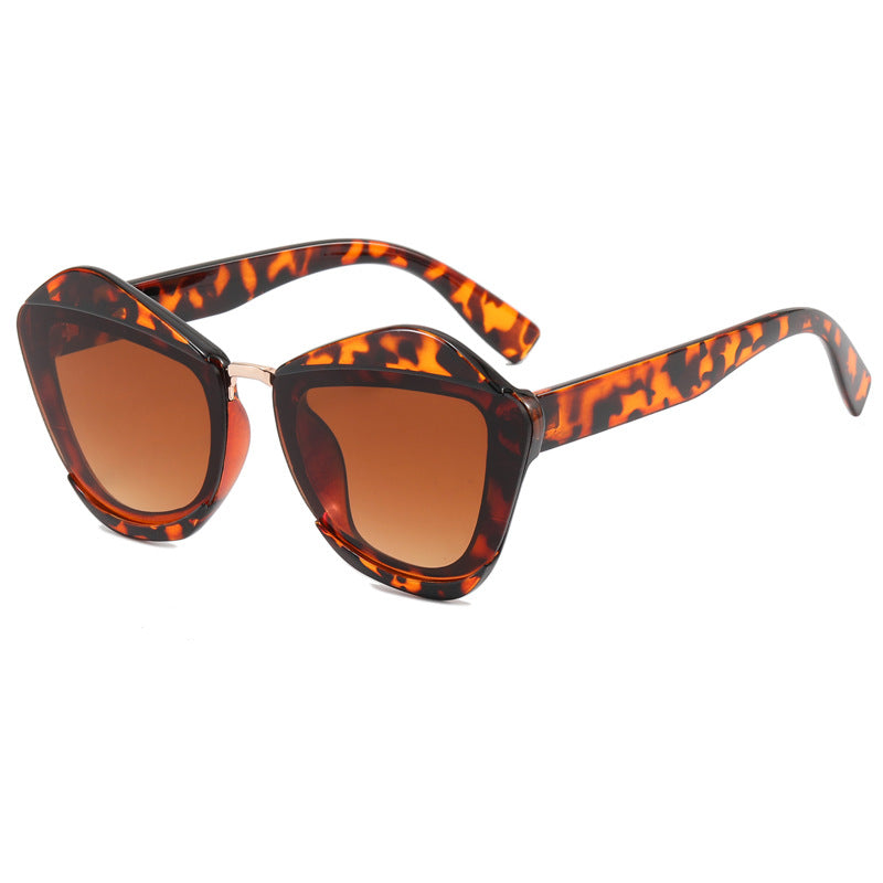 Women striking designer sunglasses with extravagant frame Bowlift