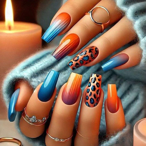 Artificial nails with striking gradient and stylish accents Bowlift