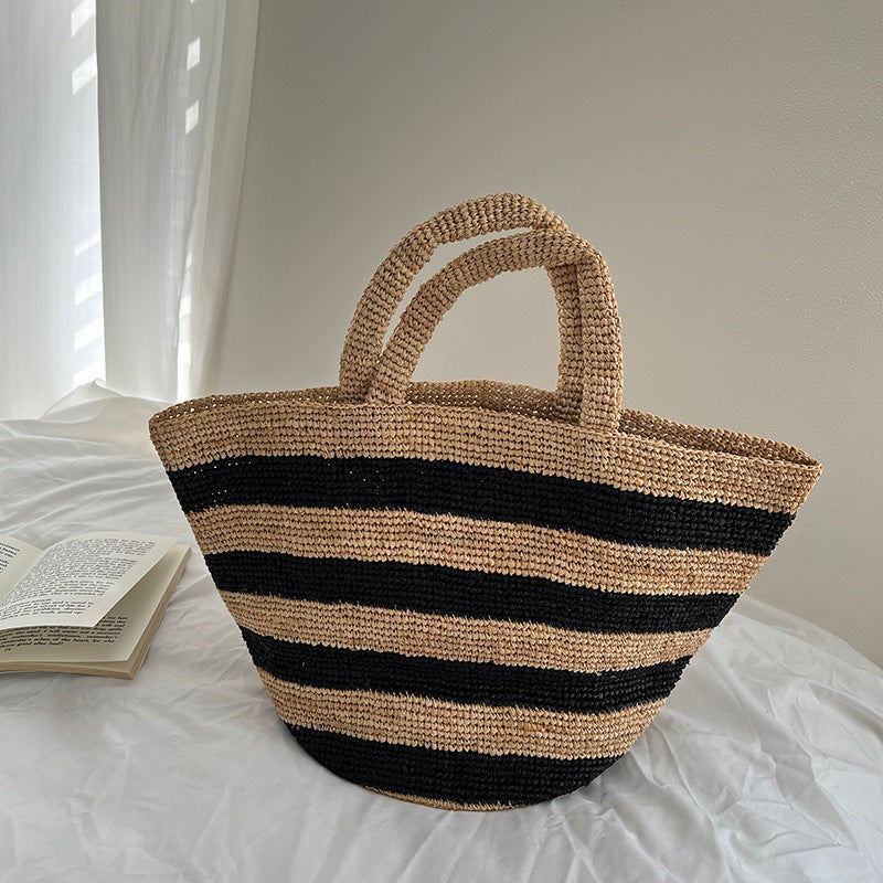 Handcrafted Leisure Bag Made of Woven Straw Bowlift