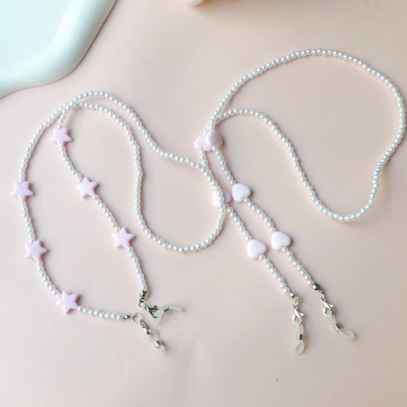 Fashionable pearl necklace with heart pendants Bowlift