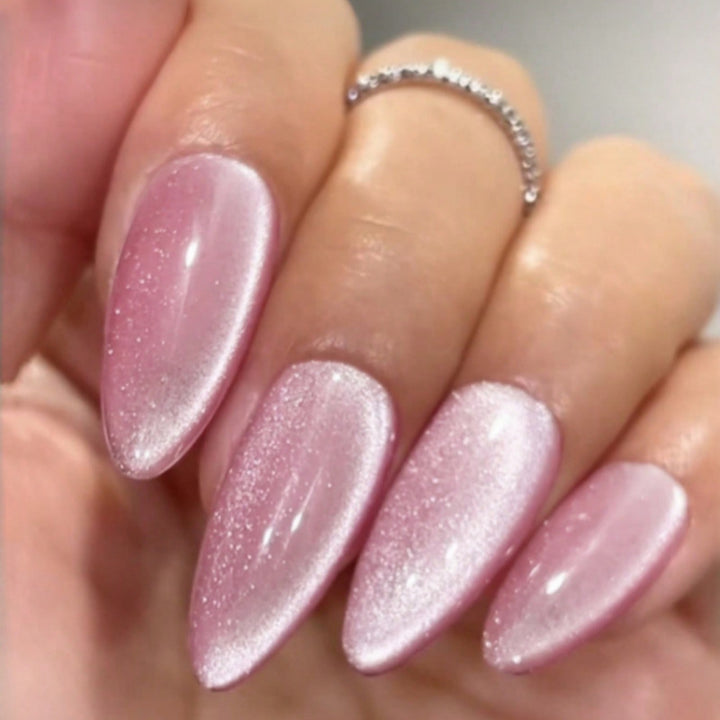 Shiny artificial nails with elegant ombre effect Bowlift