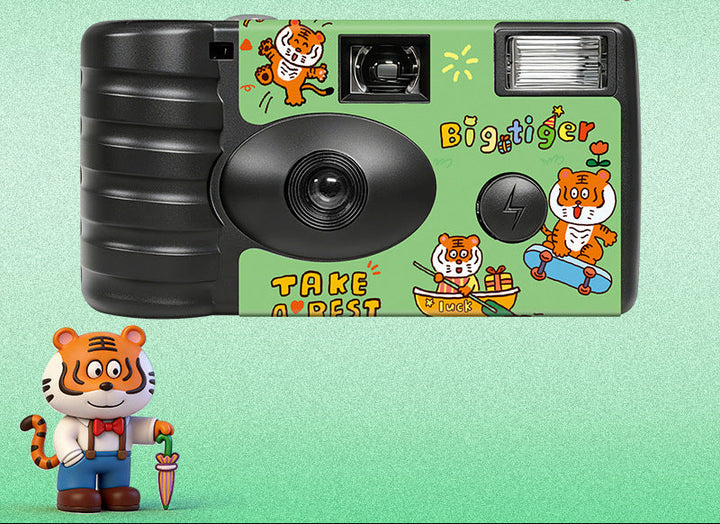 Cartoon-Themed Instant Film Camera Bowlift