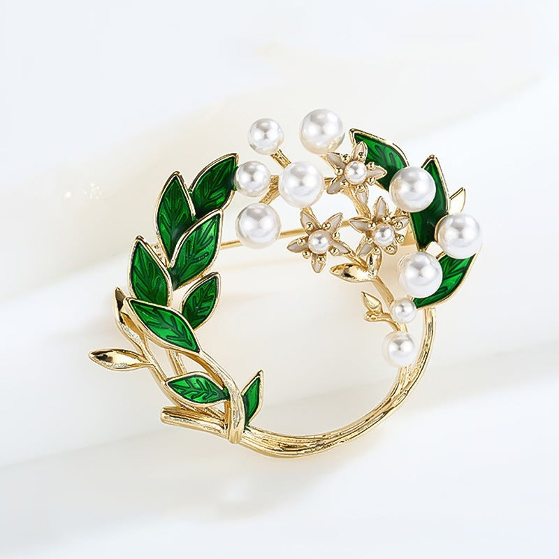 Exquisite Flower Brooch Bowlift