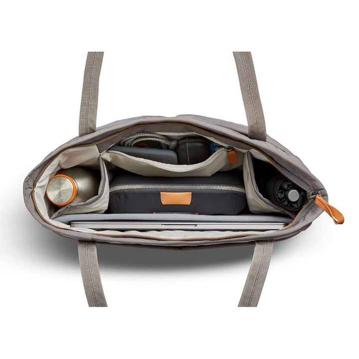 Elegant everyday handbag with practical exterior pockets Bowlift